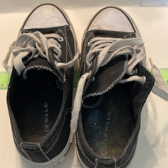 Ladies Airwalk sneakers, black, size 7 - Picture 4 of 7